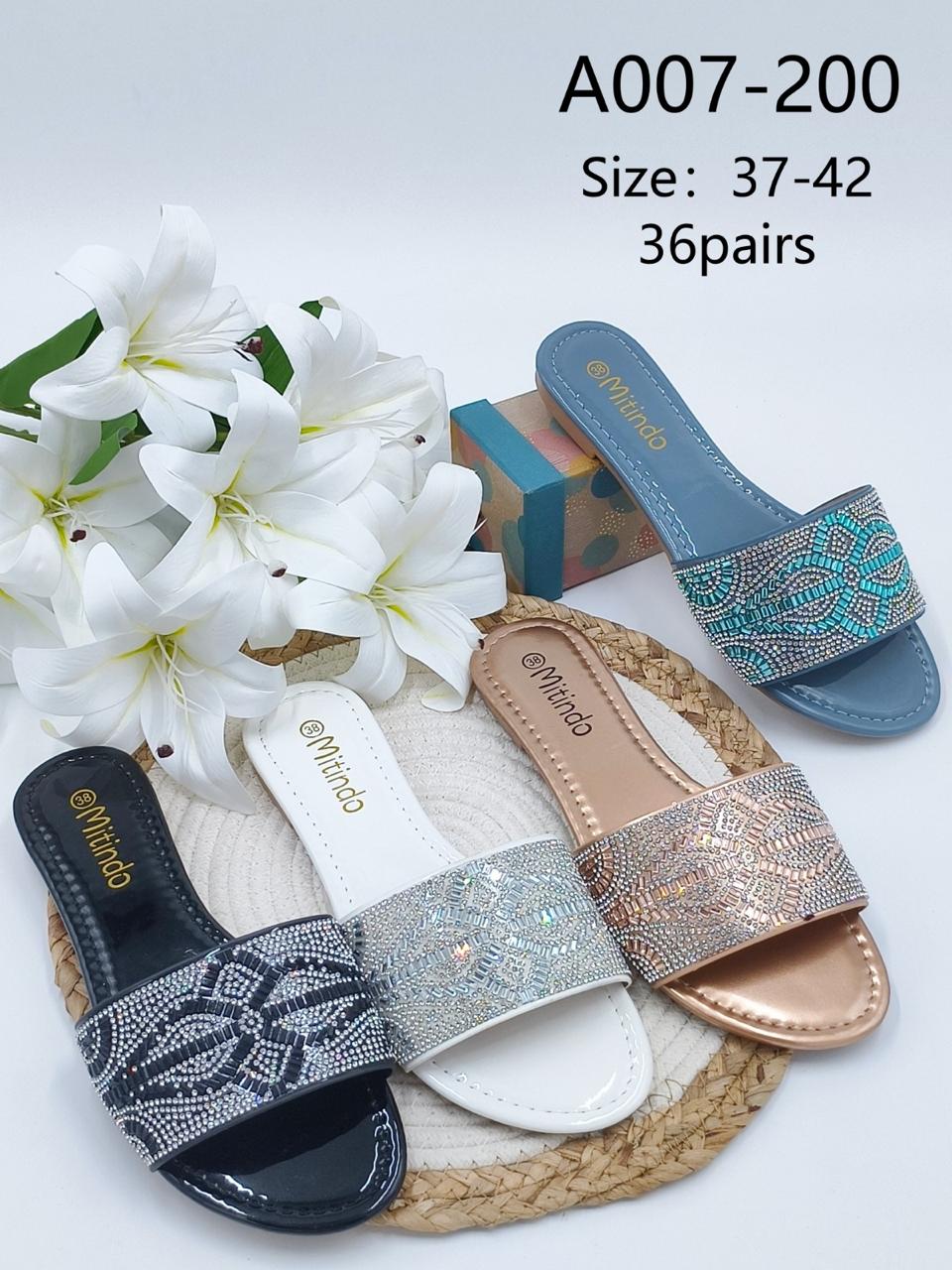 Ladies sandals