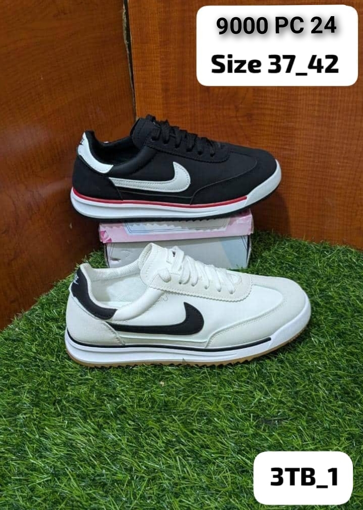 3TB_1 Nike sneakers